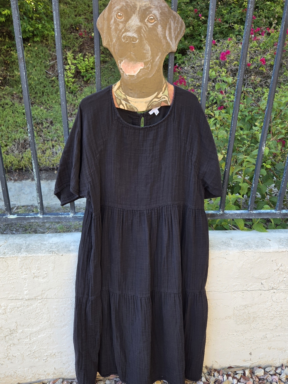 Relaxed Tiered Midi Dress in Black